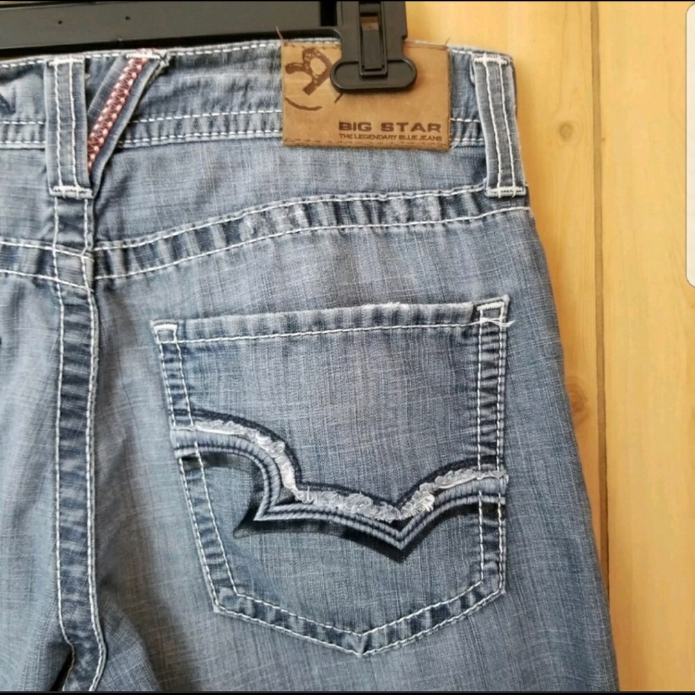 Big Star Pioneer 32x27 distressed jeans